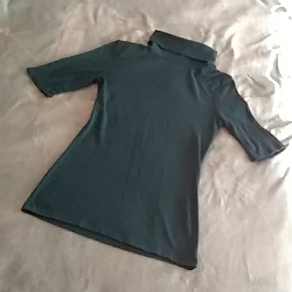 Mossimo Green stretch shrt- slev turtle neck shirt